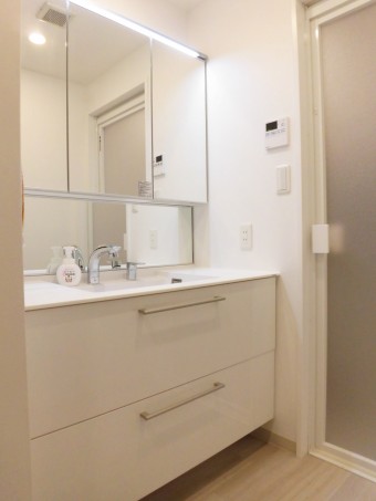 贅沢なシステムドレッサー TOTOエスクアにお取替え 贅沢なシステムドレッサー TOTOエスクアにお取替え